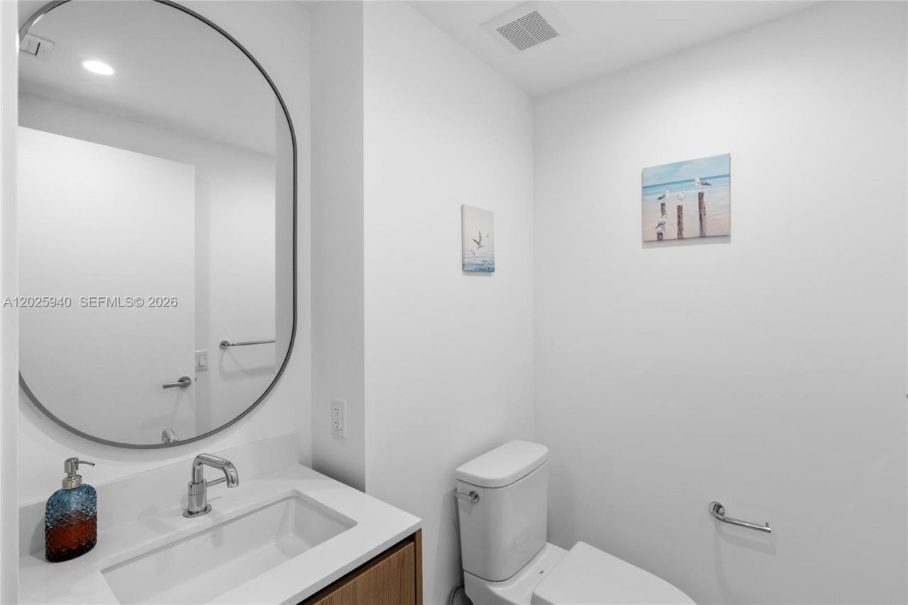 9221 E Bay Harbor Dr , Unit 408, Bay Harbor Islands, FL 33154 Photo
