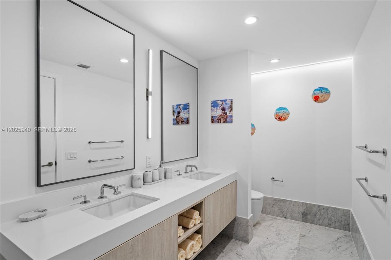 9221 E Bay Harbor Dr , Unit 408, Bay Harbor Islands, FL 33154 Photo