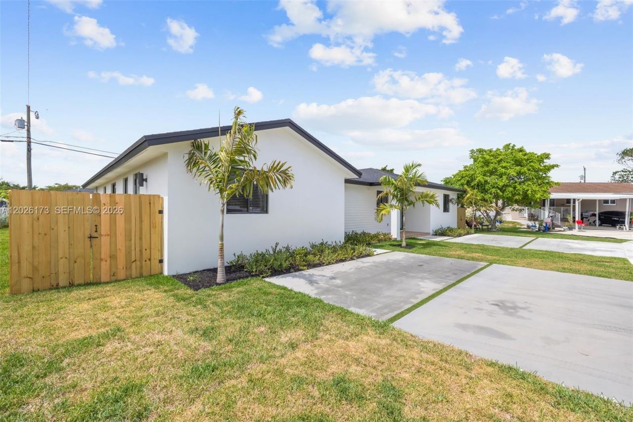 11086 SW 219 St, Goulds, FL 33170 Photo