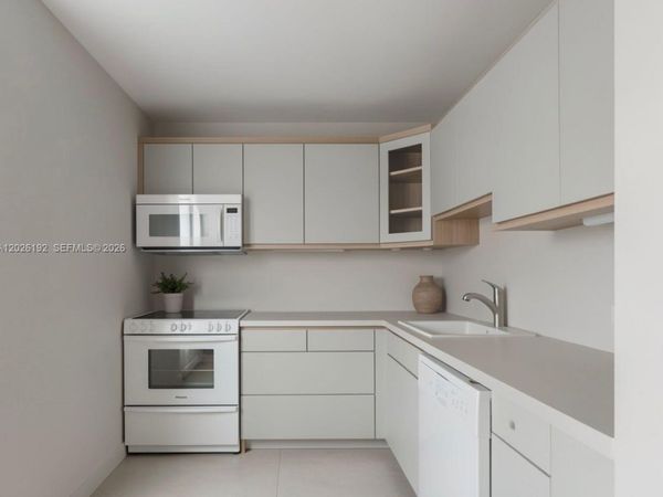 20379 W Country Club Dr , Unit 2636, Aventura, FL 33180