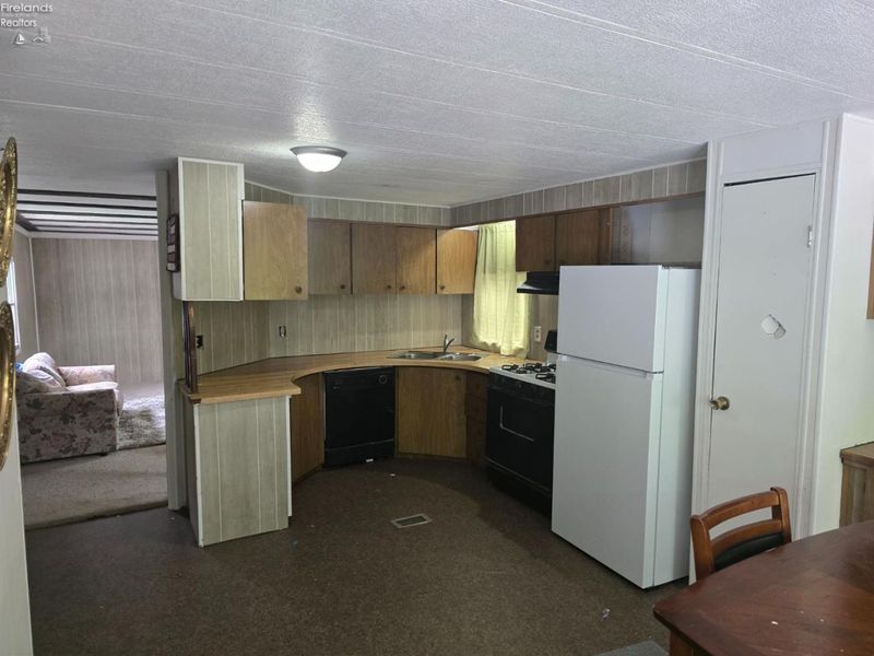 56 E Main Street, Unit 9, Wakeman, OH 44889 Photo 4