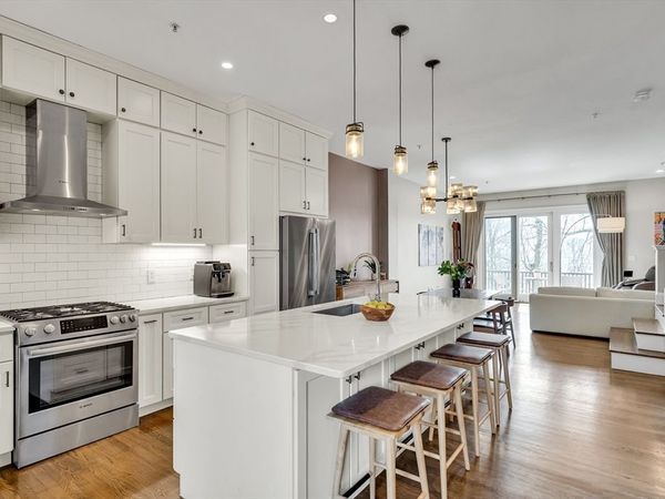 29 Weston, Unit 29, Somerville, MA 02144