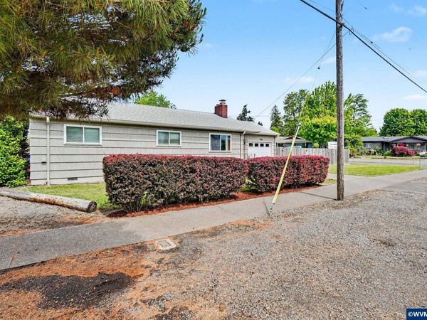 980 E College St, Mt Angel, OR 97362