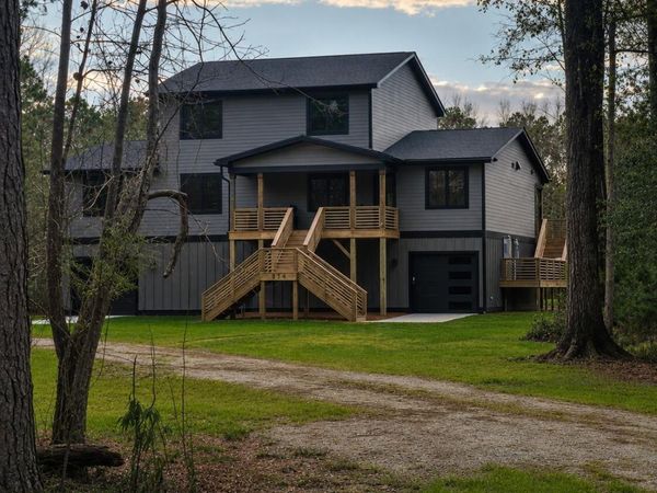 2714 Whitestocking Road , Burgaw, NC 28425