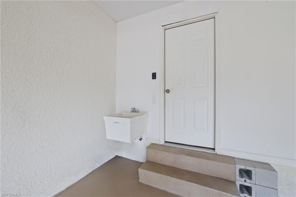 13988 Village Creek Dr, Fort Myers, FL 33908 Photo