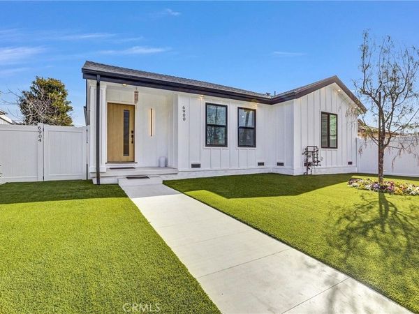 6900 Corbin Avenue, Reseda, CA 91335