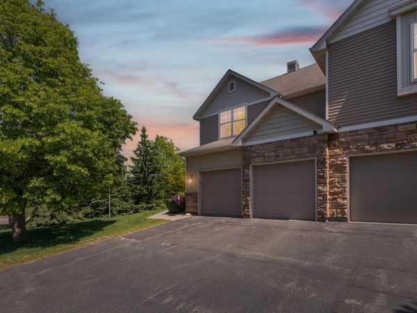 15221 Stonewood Terrace, Burnsville, MN 55306