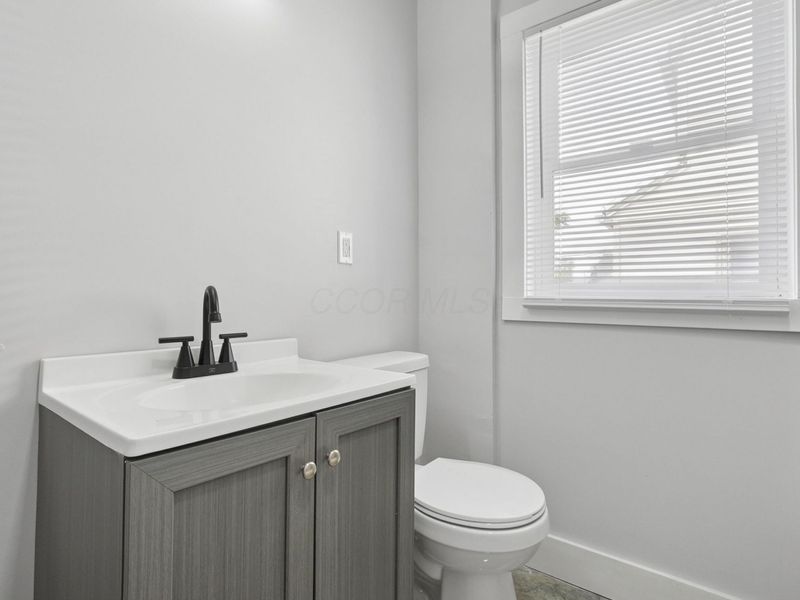 1133 E 19th Avenue, Columbus, OH 43211 Photo 13