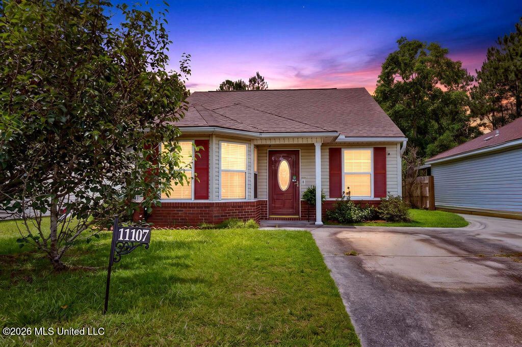 11107 Dede Drive, Gulfport, MS 39503 Main Photo