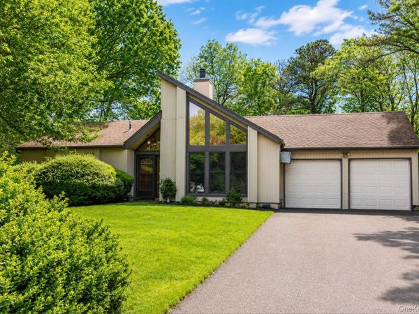33 Guardian Drive , Mount Sinai, NY 11766