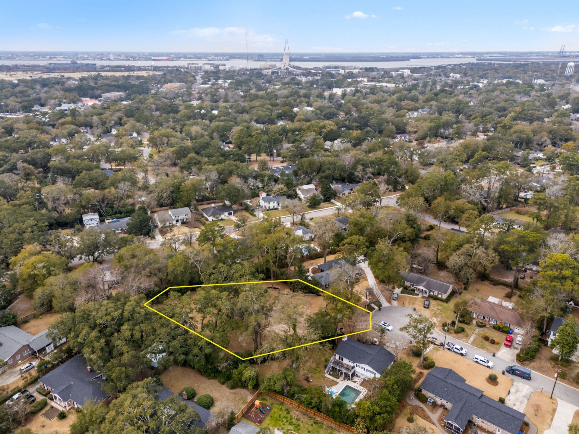 1042 Chambers Lane Photo 12