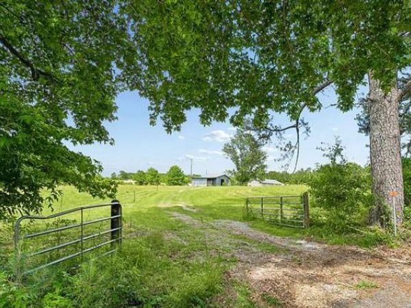 18081 HILLARY SIMMONS Road, Kentwood, LA 70444