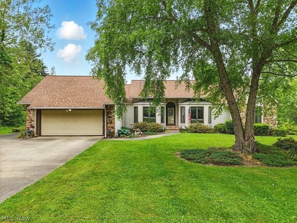 2800 Worrell Road , Willoughby Hills, OH 44094