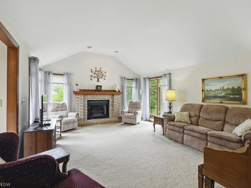 2800 Worrell Road, Willoughby Hills, OH 44094 Photo 7
