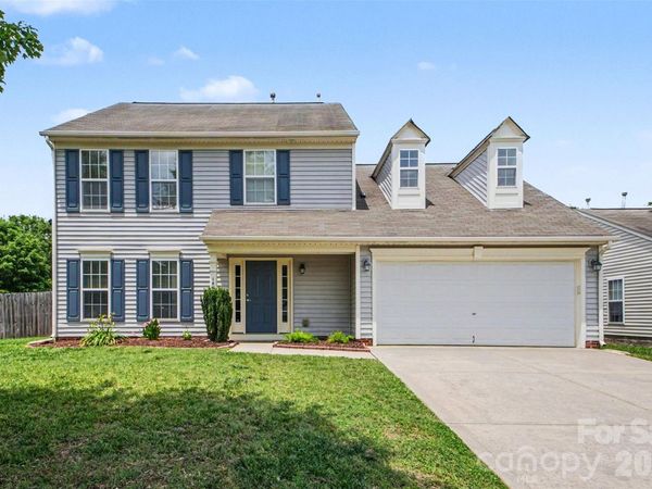 156 Barrington Drive , Mount Holly, NC 28120