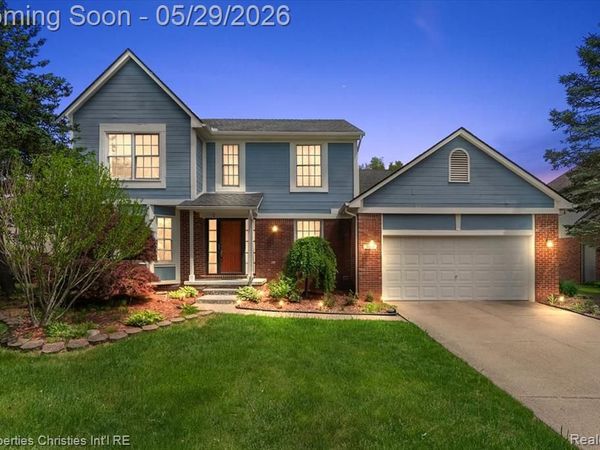 3210 Davenport Lane, Rochester Hills, MI 48309