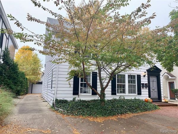 648 E Lincoln Street , Birmingham, MI 48009