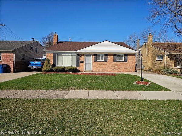 8035 Donna Street, Westland, MI 48185