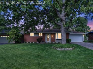 721 Robbinann Drive, Waterford Twp, MI 48328