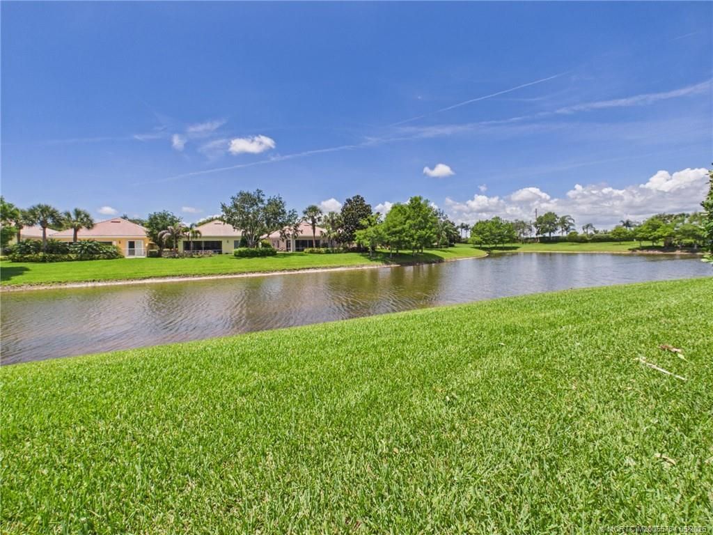 5425 Barbados Square, Vero Beach, FL 32967 Photo