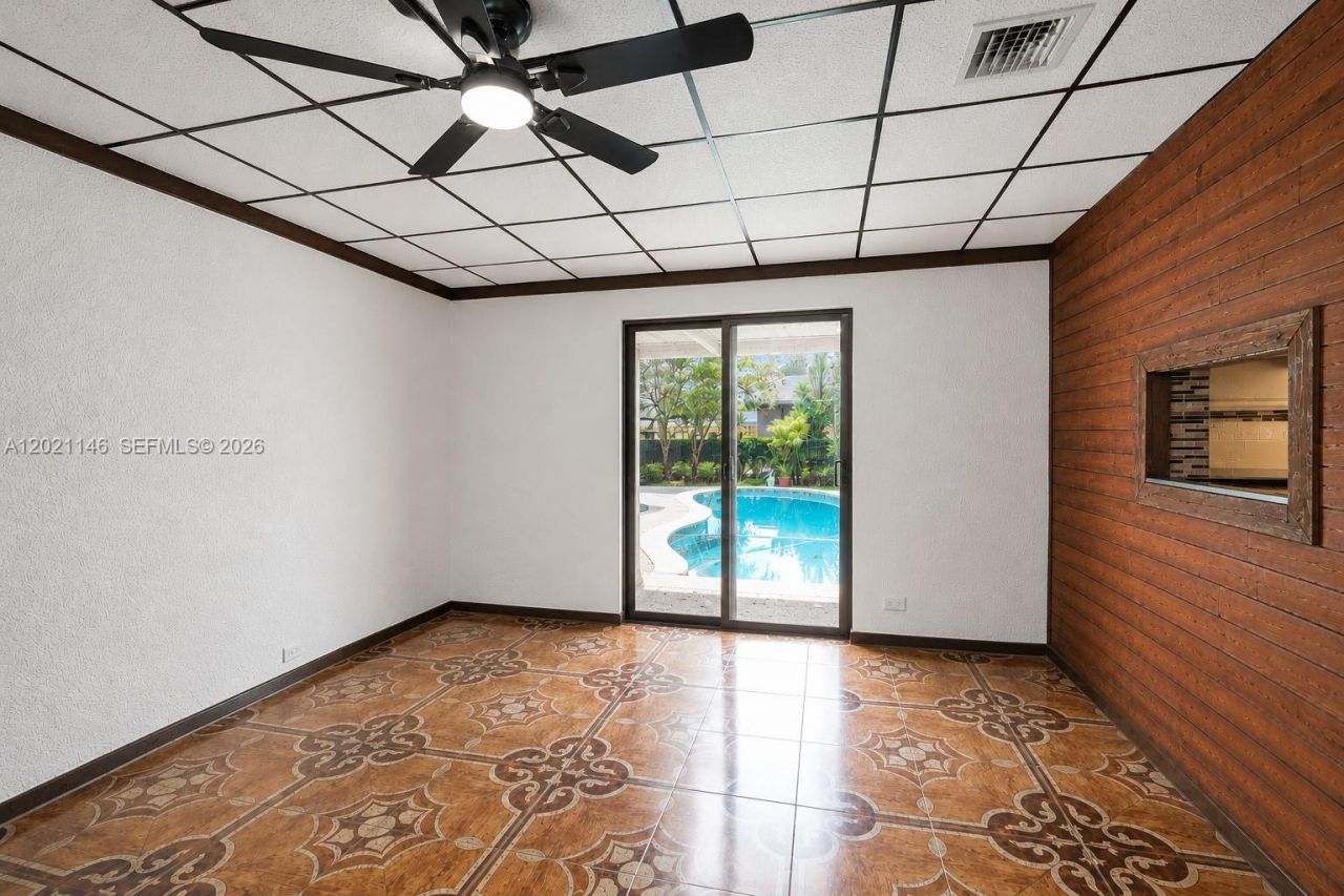 2460 NW 63rd Ter, Sunrise, FL 33313 Photo