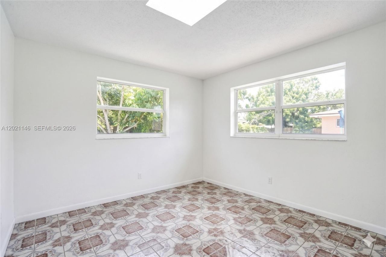 2460 NW 63rd Ter, Sunrise, FL 33313 Photo