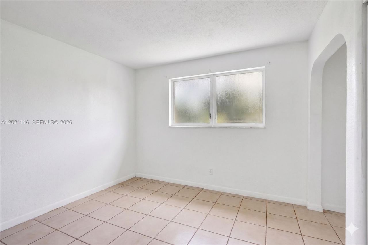 2460 NW 63rd Ter, Sunrise, FL 33313 Photo