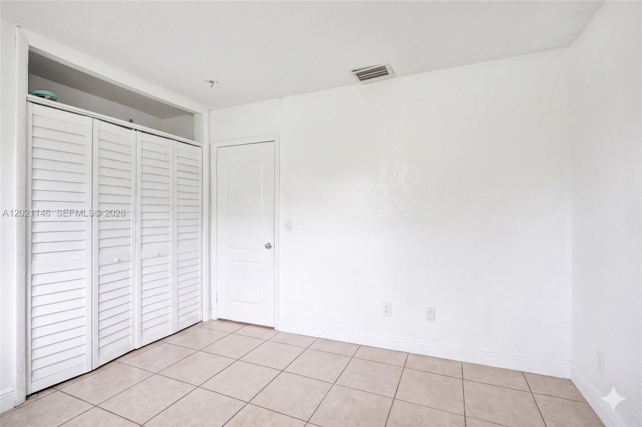 2460 NW 63rd Ter, Sunrise, FL 33313 Photo