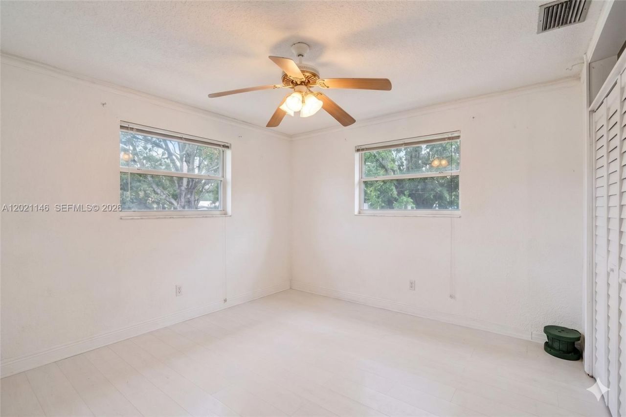 2460 NW 63rd Ter, Sunrise, FL 33313 Photo