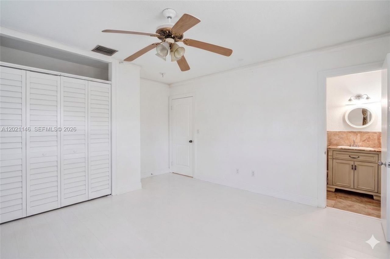 2460 NW 63rd Ter, Sunrise, FL 33313 Photo