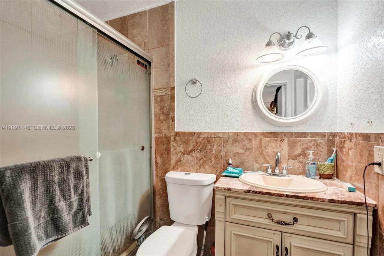 2460 NW 63rd Ter, Sunrise, FL 33313 Photo