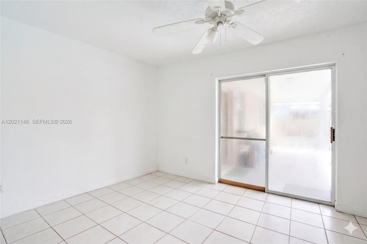 2460 NW 63rd Ter, Sunrise, FL 33313 Photo