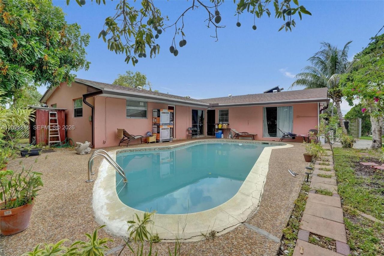 2460 NW 63rd Ter, Sunrise, FL 33313 Photo
