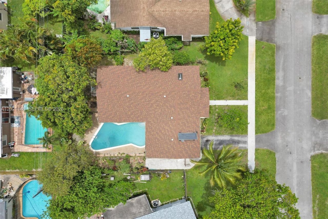 2460 NW 63rd Ter, Sunrise, FL 33313 Photo