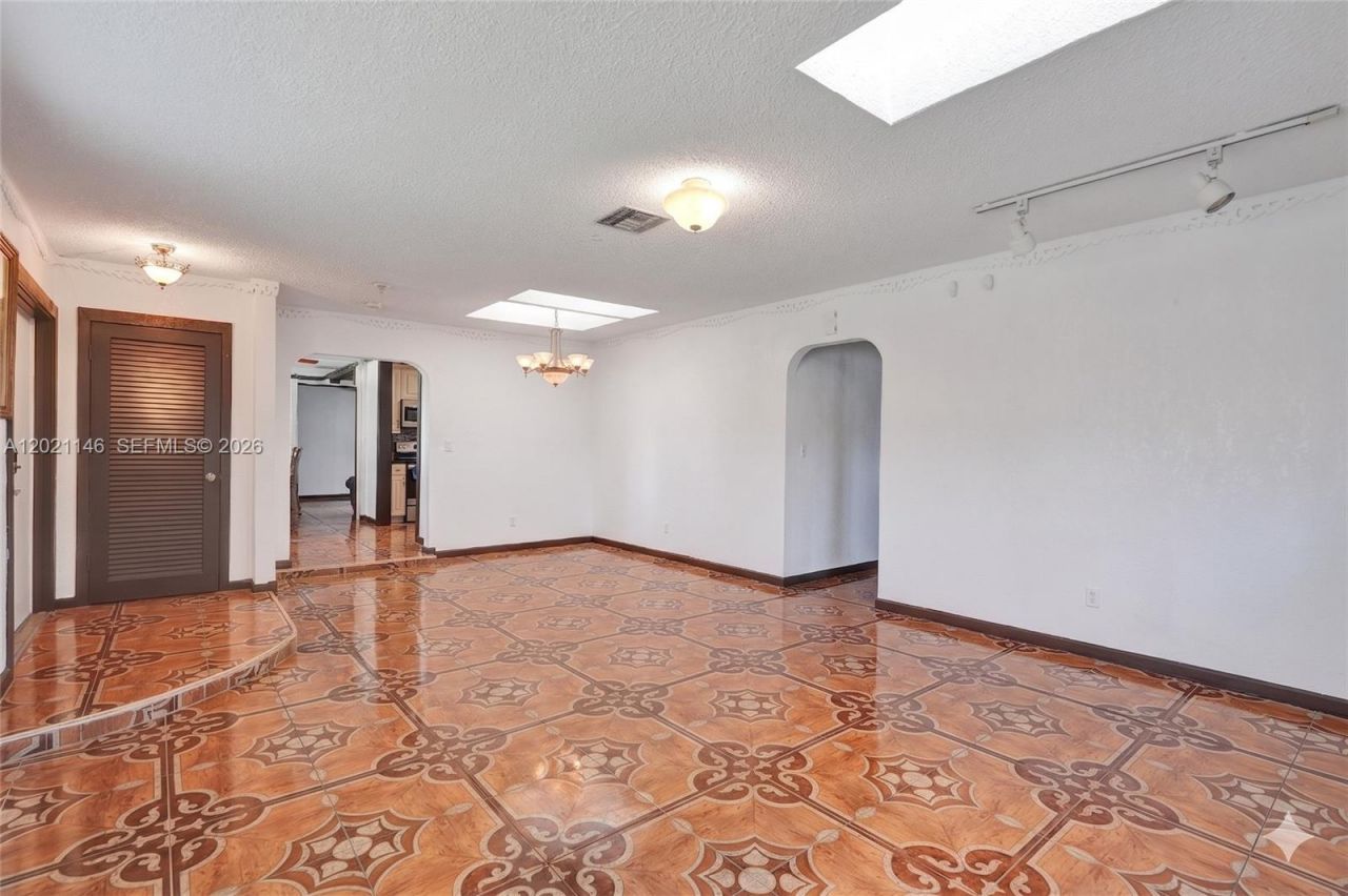 2460 NW 63rd Ter, Sunrise, FL 33313 Photo