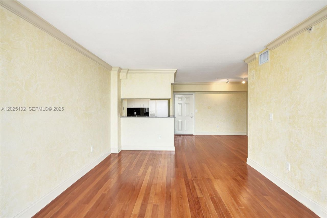 1625 Kennedy Cswy, Unit 1207C, North Bay Village, FL 33141 Photo