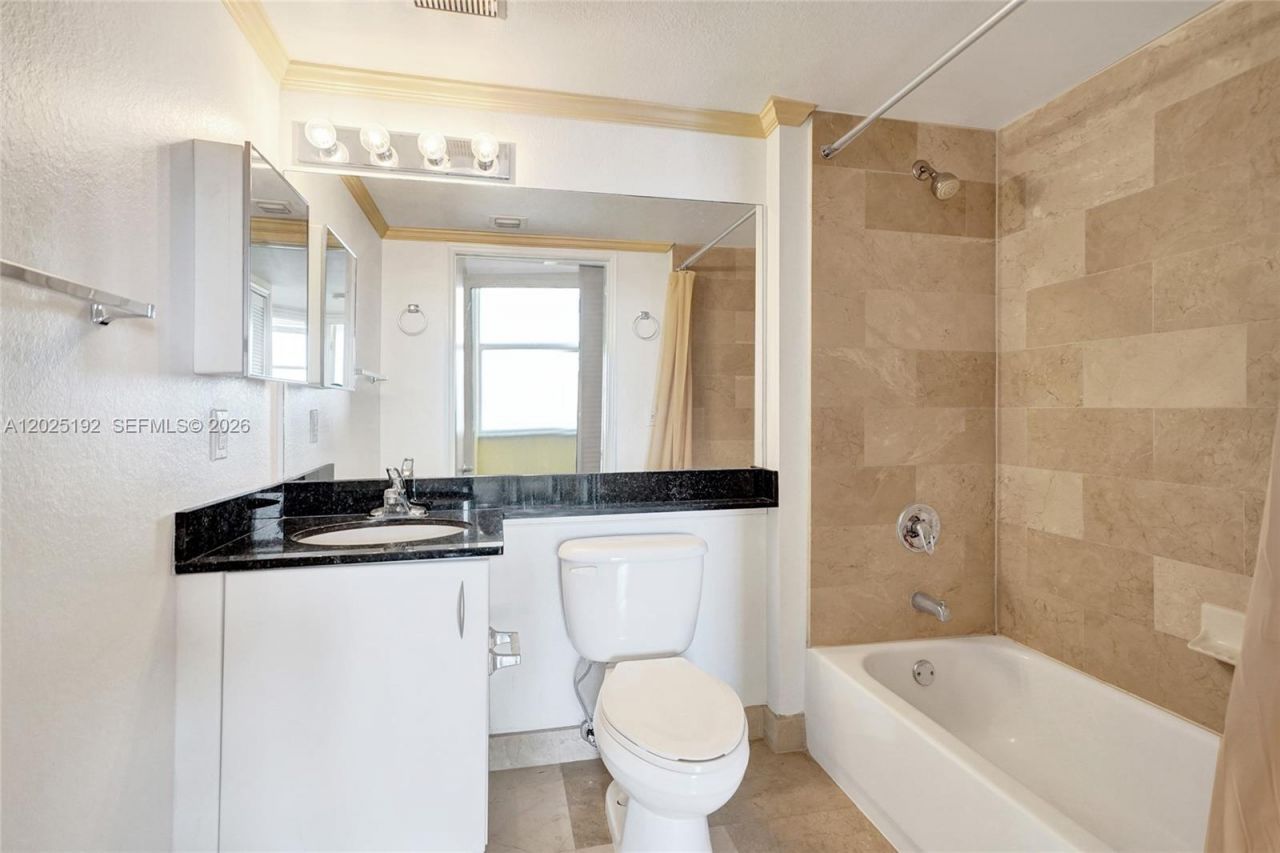 1625 Kennedy Cswy, Unit 1207C, North Bay Village, FL 33141 Photo