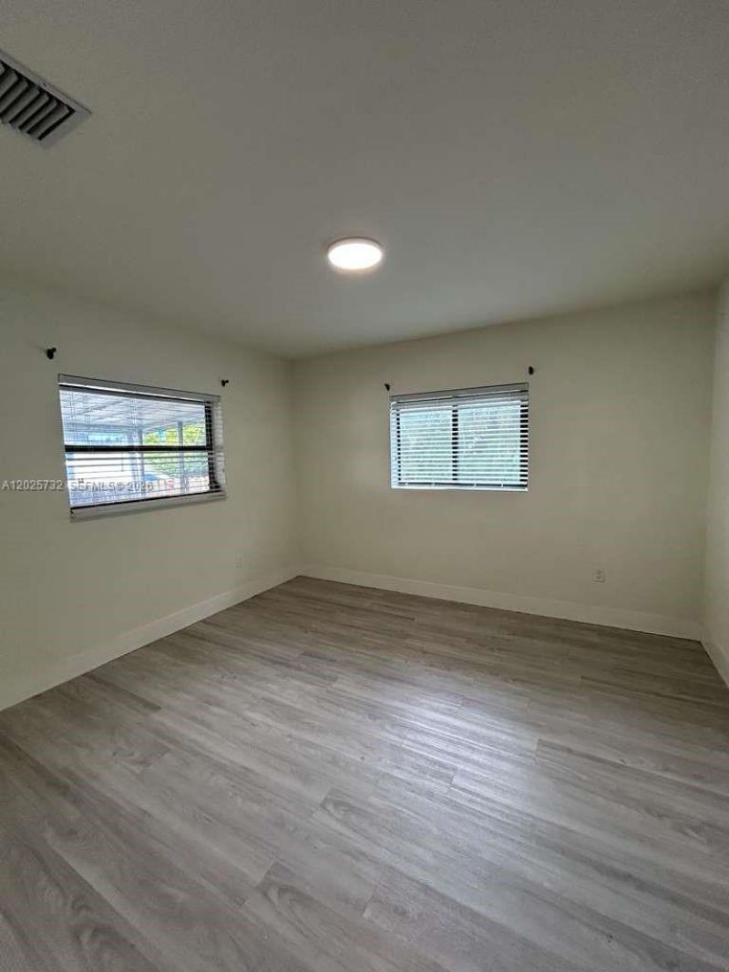 110 NW 58th St , Miami, FL 33127 Photo