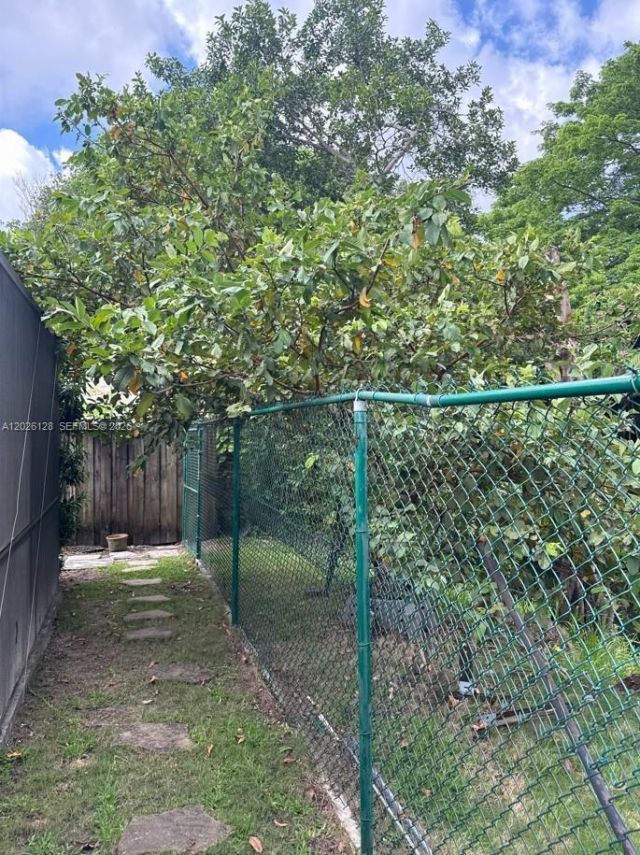 8040 SW 63rd Pl , Miami, FL 33143 Photo