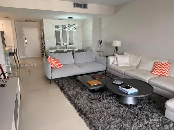 2500 Parkview Dr , Unit 2518, Hallandale Beach, FL 33009
