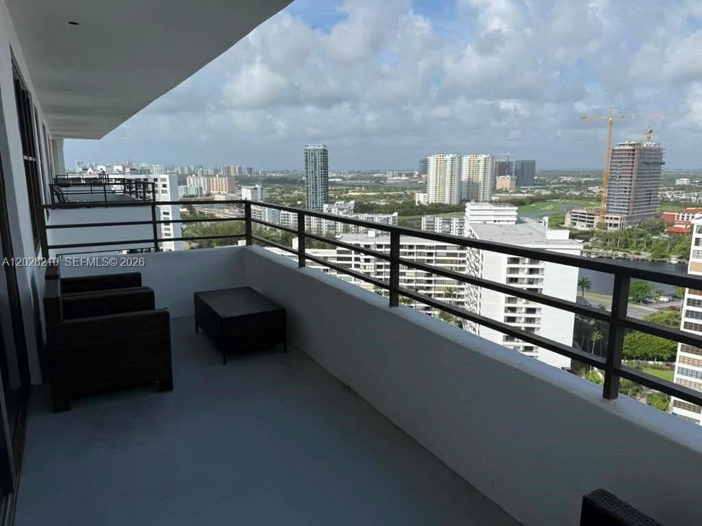 2500 Parkview Dr, Unit 2518, Hallandale Beach, FL 33009 Photo