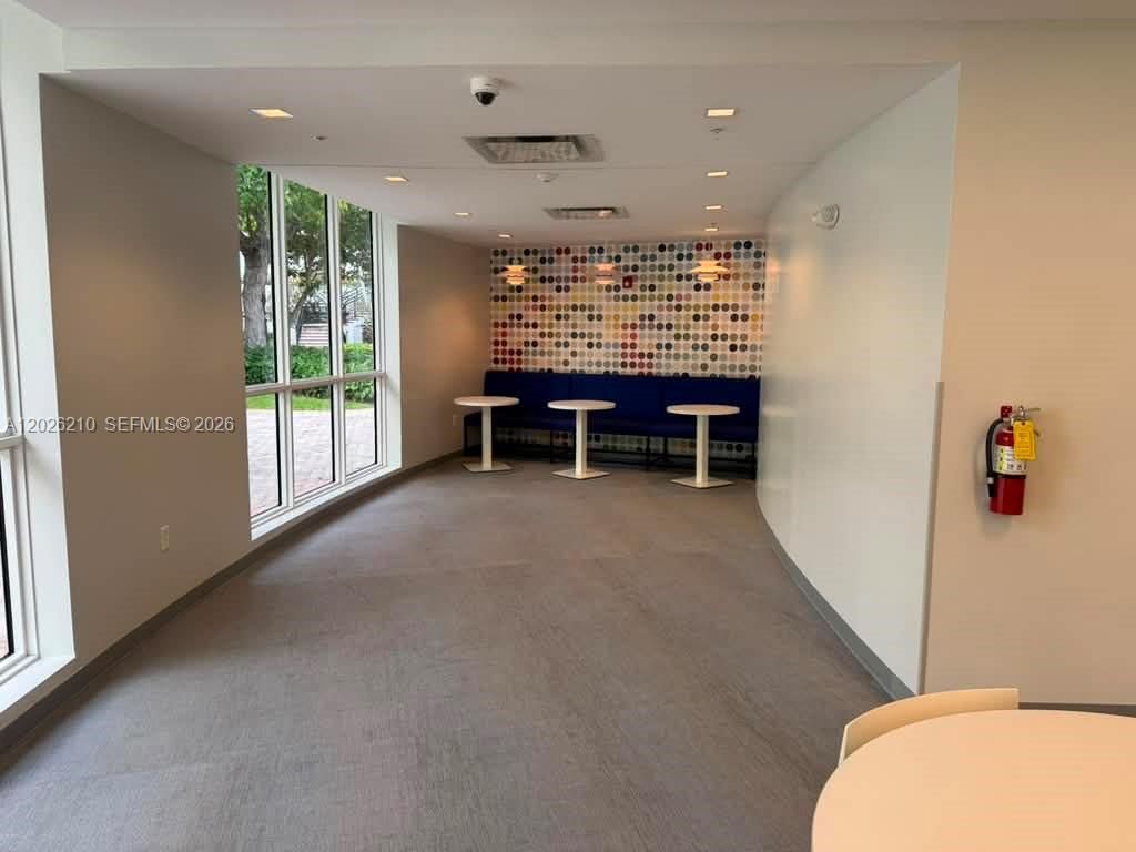 2500 Parkview Dr, Unit 2518, Hallandale Beach, FL 33009 Photo
