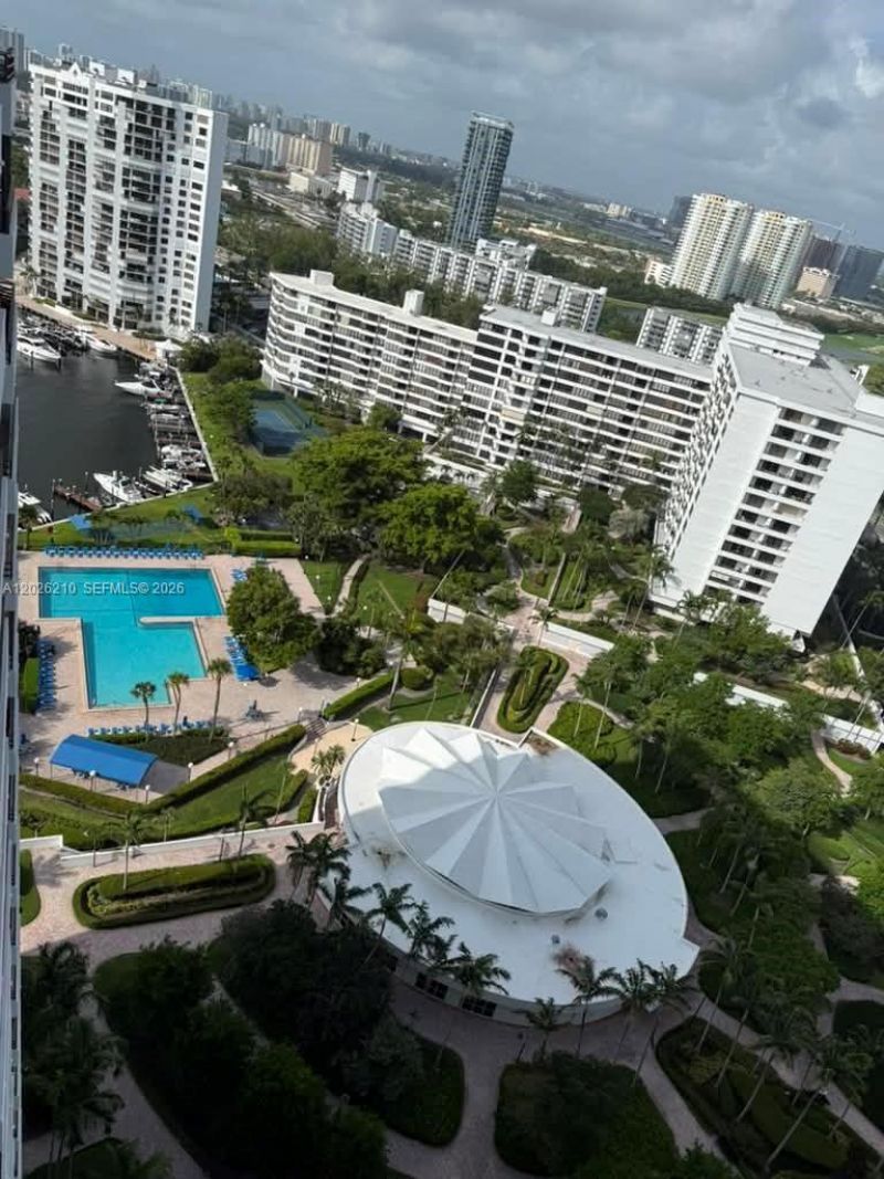 2500 Parkview Dr, Unit 2518, Hallandale Beach, FL 33009 Photo