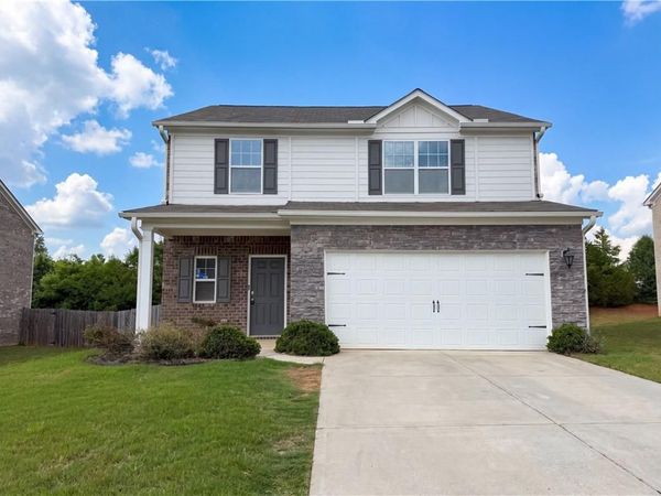 184 Oliver Drive , Locust Grove, GA 30248