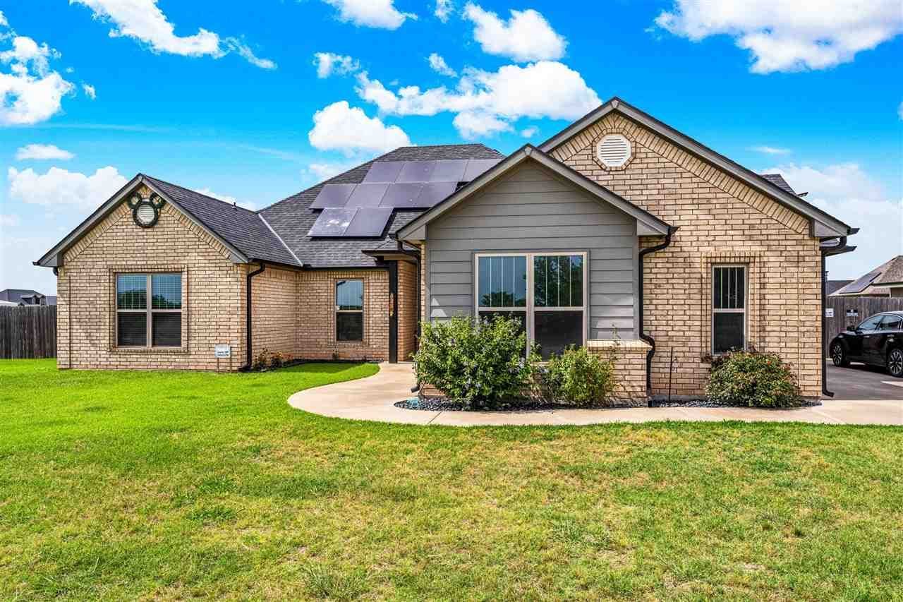 1208 NE Fishermans Cove Dr, Elgin, OK 73538 Main Photo