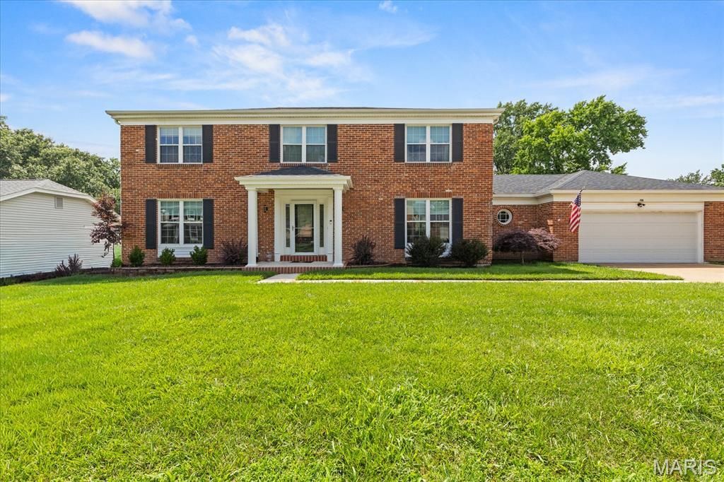 2117 Woodlet Park Drive, Chesterfield, MO 63017 Main Photo