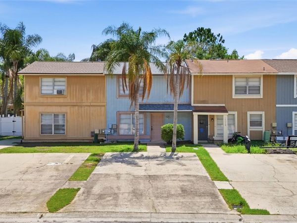 14021 VILLAGE TERRACE DRIVE , TAMPA, FL 33624