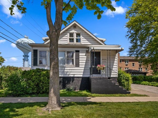 8434 W 50th Street , McCook, IL 60525