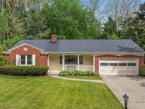 4742 Curwood Avenue SE, Grand Rapids, MI 49508