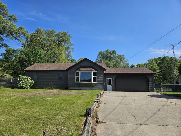 1090 Holton Whitehall Road, Whitehall, MI 49461